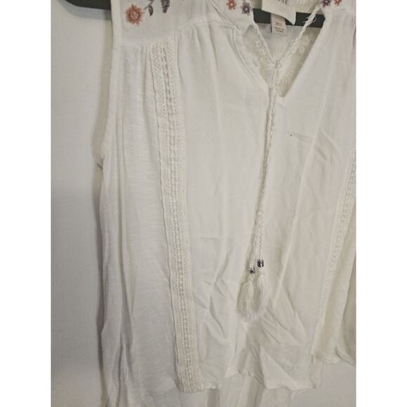 Knox Rose‎ Top White Flowy Boho Tank Feminine Crochet Detail Tassles XS Vneck - Picture 3 of 10